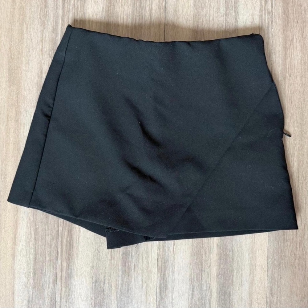 Zara Black Skort